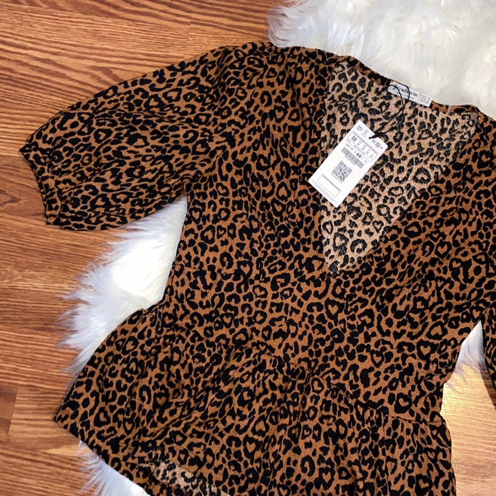 Leopard Top - Picture 9 of 9